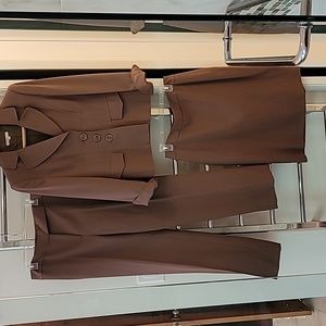 Georgiou suit super cute size 10